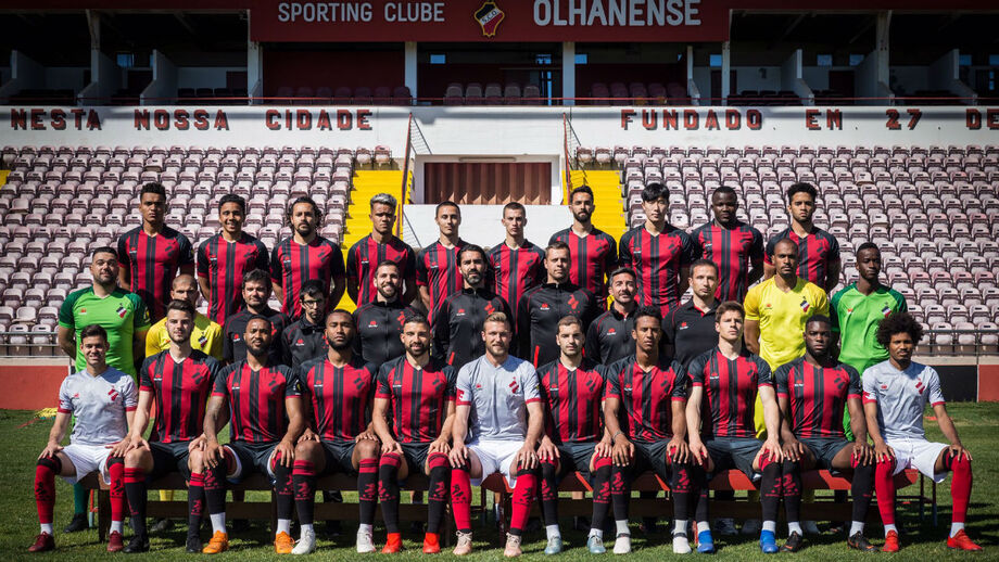Vasco Faísca continua no comando do Olhanense