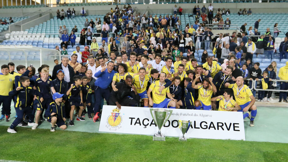 Ferreiras conquista Taça do Algarve pela primeira vez