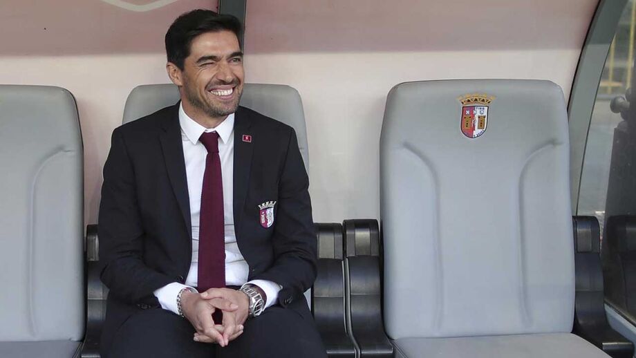Mercado já mexe: Abel e Costinha com futuro definido e em Itália aponta-se substituto de Grimaldo