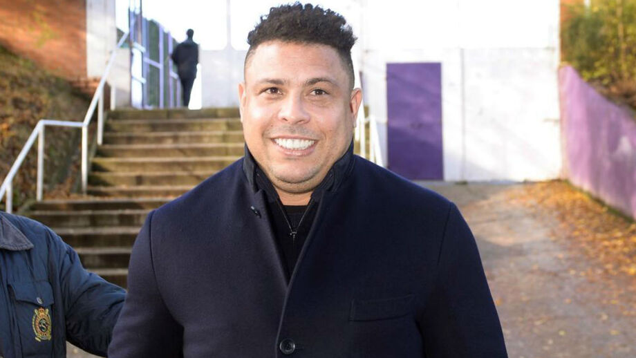 Ronaldo: «Vi futebolistas loucos com carros e casas ficarem arruinados»