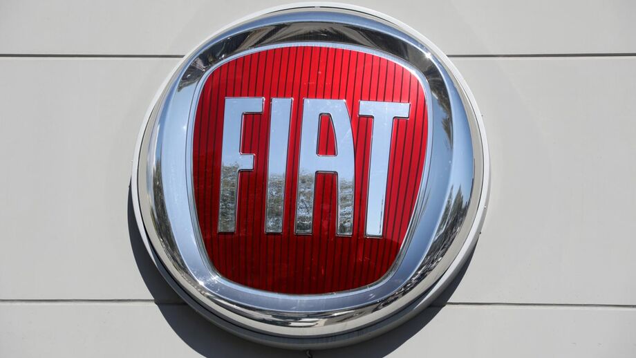 Fiat indisponível para mudar termos financeiros de fusão com Renault