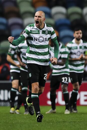 Bas Dost: prémio 2 milhões de euros e aumento salarial