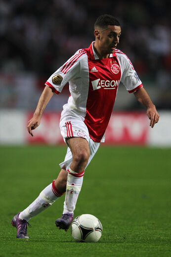 2. Ismail Aissati (PSV Eindhoven) - Três vezes campeão holandês, era visto como uma das maiores promessas do futebol daquele país, mas a sua carreira nunca confirmou aquilo que se lhe apontava. Em 2011 decidiu jogar pela seleção de Marrocos, mas sem grande sucesso.