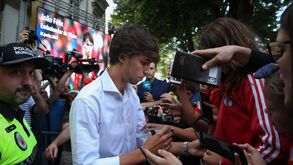 Benfica confirma proposta por João Félix e Nakajima com pré-acordo com o FC Porto