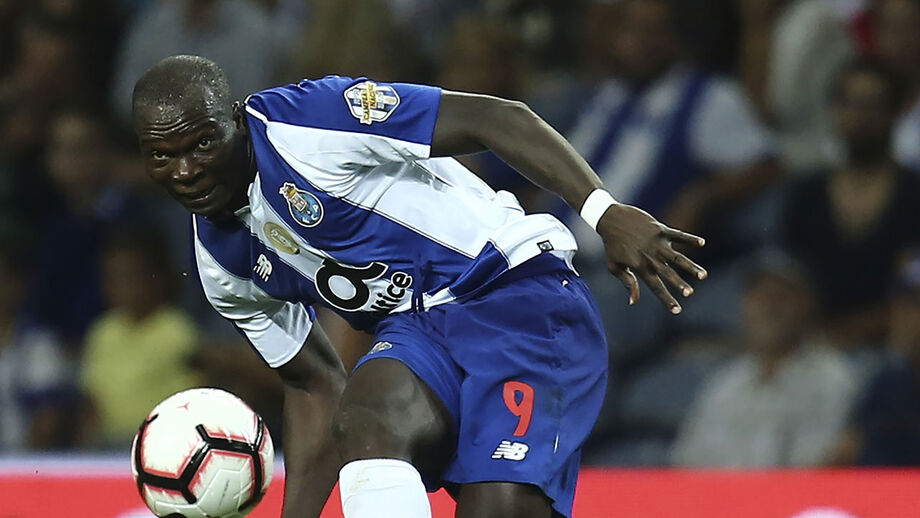 Fenerbahçe atento ao dossiê Aboubakar