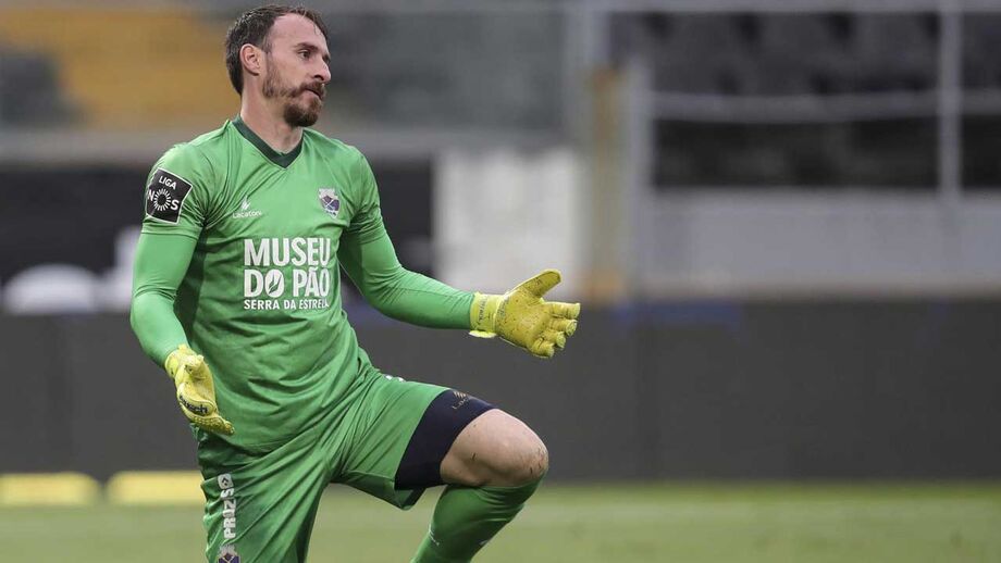 Guarda-redes António Filipe reforça Estoril