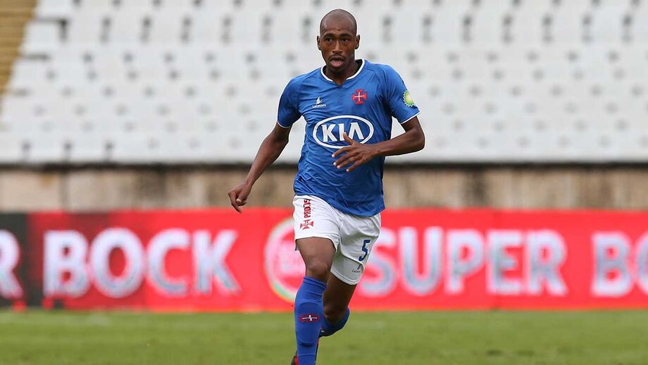 Eduardo prestes a assinar contrato