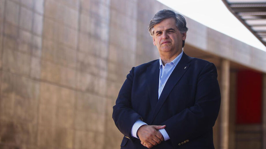 Caso dos emails: Adão Mendes e Pedro Guerra truncados