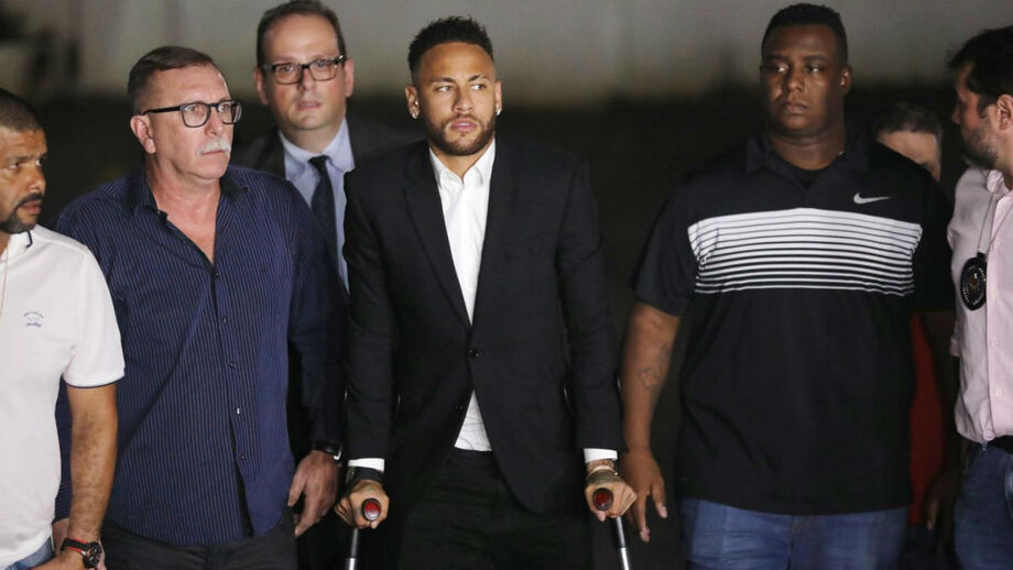 Assessor diz que foi Neymar quem mandou publicar vídeo contendo imagens íntimas da modelo