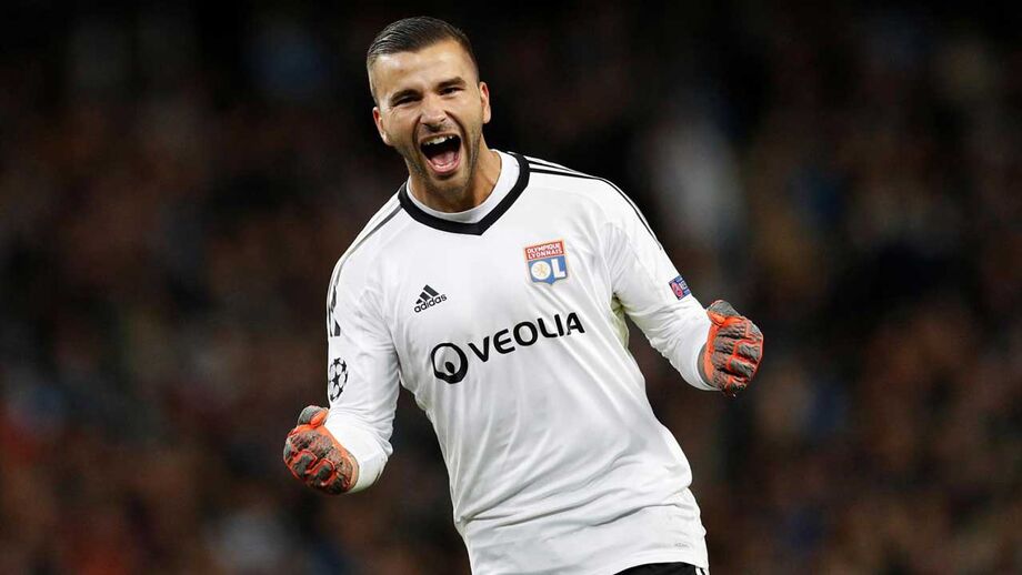 Mercado em direto: Jogador do Benfica 'mexe' em Espanha e futuro de Anthony Lopes perto de ficar definido