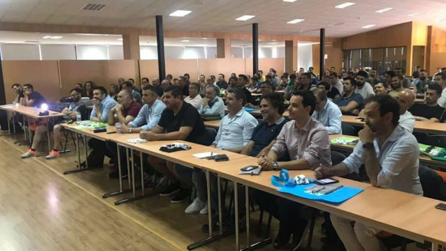 Três centenas debateram treino de guarda-redes
