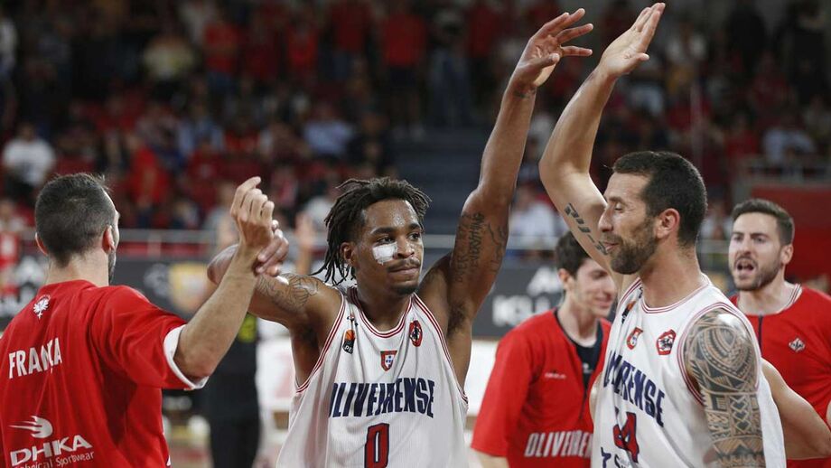 Oliveirense sagra-se bicampeã nacional de basquetebol