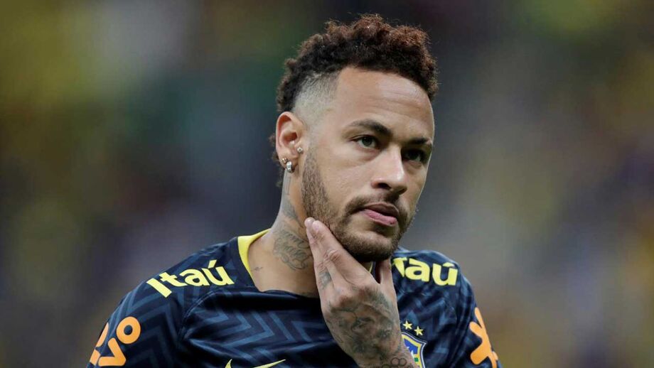 Mercado: PSG pede exorbitância por Neymar, Milan anuncia treinador e Sporting perto de fechar negócio
