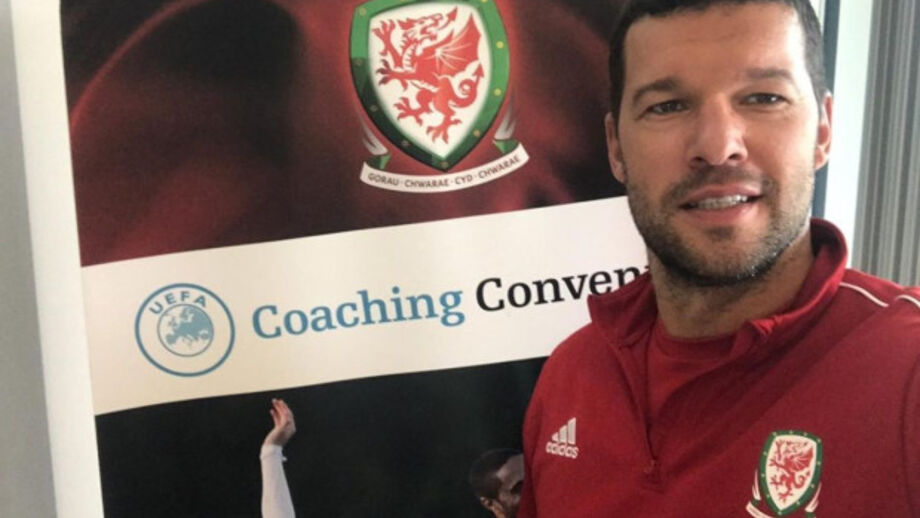 Ballack pode juntar-se à equipa técnica de Lampard