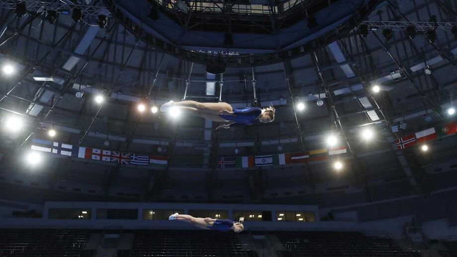 Sílvia Saiote e Beatriz Martins em sexto nos trampolins sincronizados