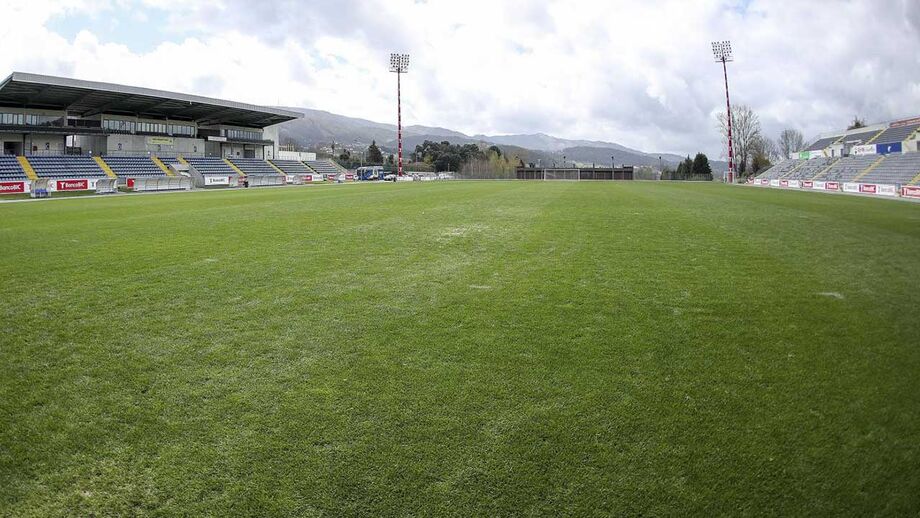 Eleições do Arouca suspensas