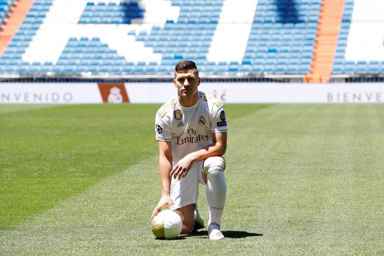Luka Jovic (Eintracht Frankfurt) - 60 M€