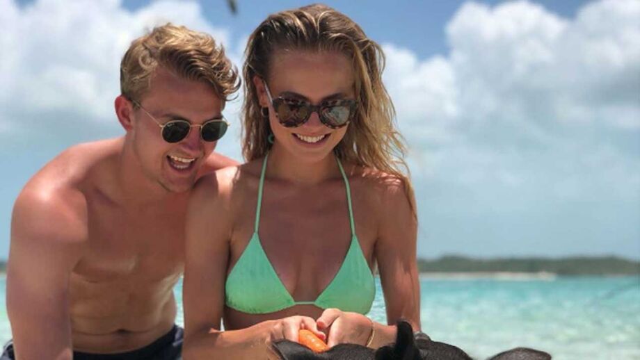 De Ligt e namorada