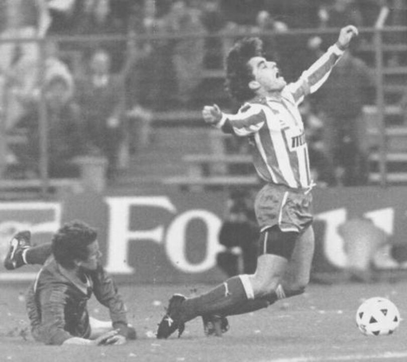 Julio Alberto - Pendurou as botas em 1993 e viu-se sem trabalho, dinheiro, amigos. Acabou por se 'refugiar' na droga e por ser preso em Barcelona por roubar dinheiro da caixa onde trabalhava 