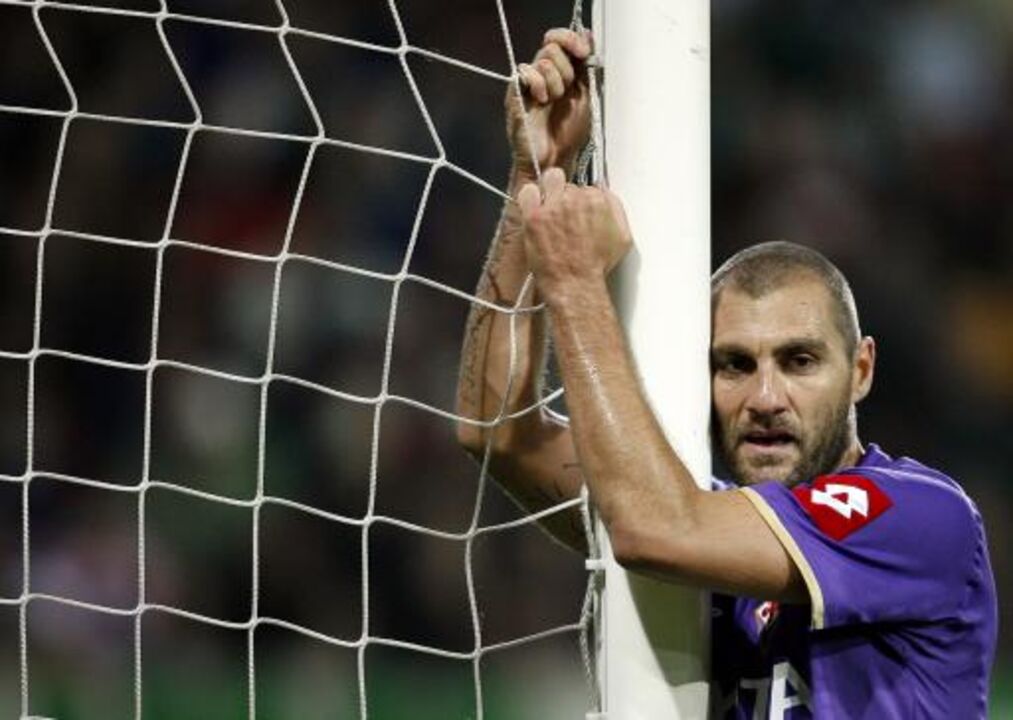 Christian Vieri - Perdeu a fortuna com maus investimentos, em póker e mulheres