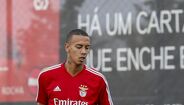 Jhonder Cádiz (2): Teve uma estreia azarada. Fez menos de 15 minutos devido a uma lesão na perna esquerda. No pouco tempo que esteve em jogo foi a referência da equipa.