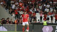 Pedro Álvaro (2): Entrou para o lugar de Rúben Dias e tentou jogar simples.
