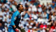 Keylor Navas (pode sair). Ao terminar a última temporada. tudo apontava para que o costa-riquenho saísse. Agora está mais perto de ficar. A decisão está nas suas mãos.