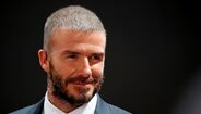 David Beckham - É quem mais recebe entre os ex-jogadores e surge no 4.º lugar a nível absoluto. O antigo internacional inglês recebe, em média, cerca de 320 mil euros por cada publicação no Instagram.