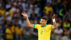 Thiago Silva responde a Messi e 'recorre' a jogo da Champions: «Há que respeitar a história»