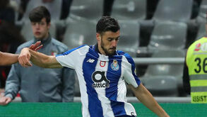 Mercado: FC Porto empresta avançado ao V. Guimarães e Gudelj na mira de clube espanhol
