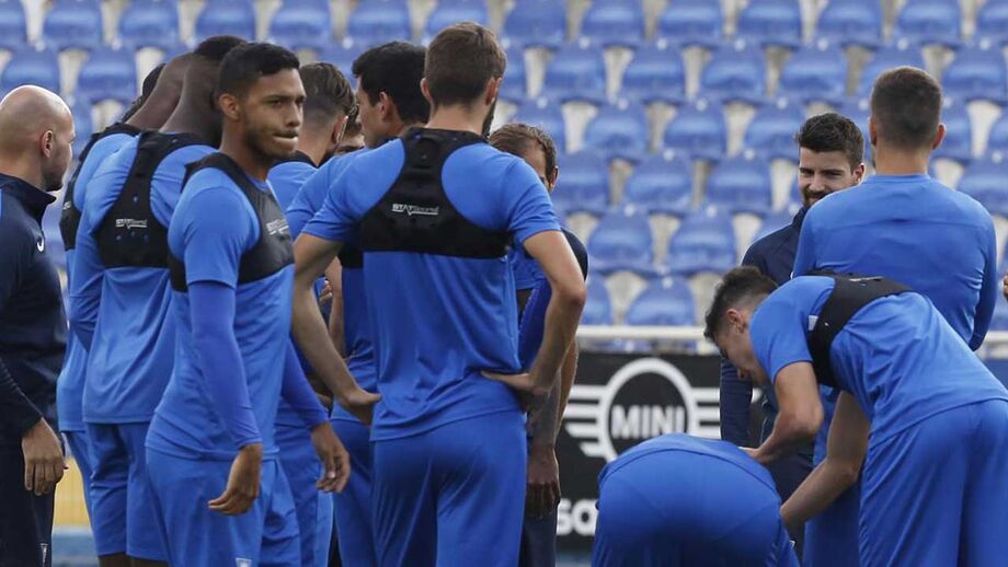 Estoril regressa ao trabalho ainda com muitas vagas em aberto
