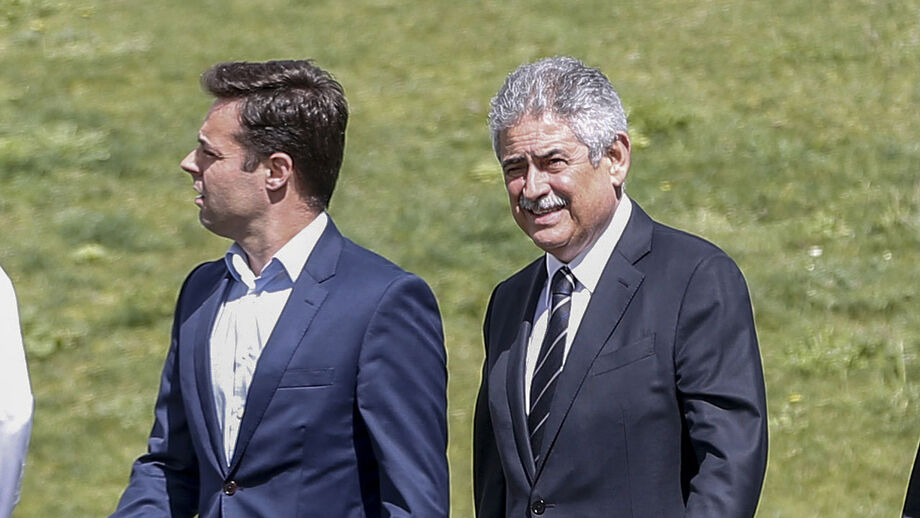 Vieira explica-se aos sócios: presidente do Benfica conta tudo