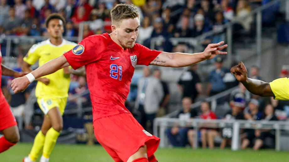 Tyler Boyd segue direto a Istambul