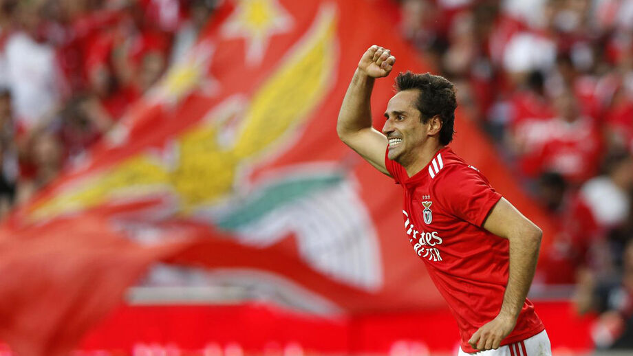 Jonas termina a carreira: quatro registos fantásticos do 'Pistolas' no Benfica
