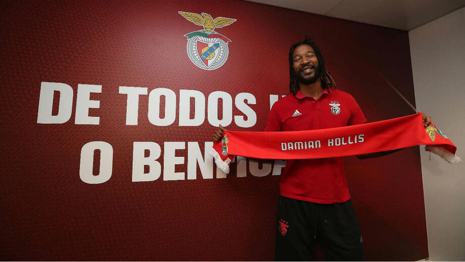 Damian Hollis está de regresso ao basquetebol do Benfica
