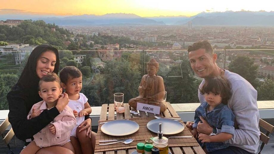Cristiano Ronaldo mostra 'solução' para recuperar de treinos duros