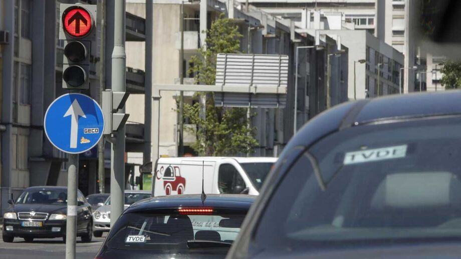 Já há mais Ubers do que táxis no Porto e em Lisboa