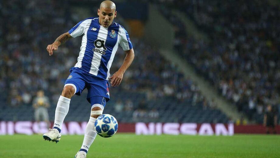 Mercado a ferver: Maxi Pereira com novo clube em Portugal e Bruno Fernandes em contrarrelógio para rumar a Inglaterra
