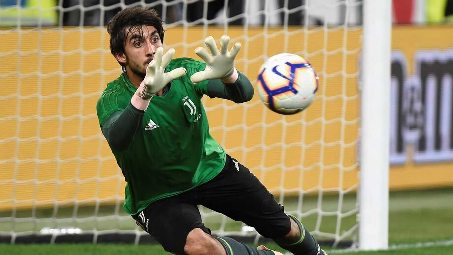 Perin falha arranque do campeonato e 'obriga' Vlachodimos a continuar na Luz