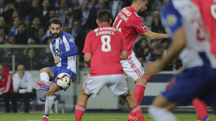 Adrián López rendido a João Félix: «É um jogador com muita qualidade e inteligência»