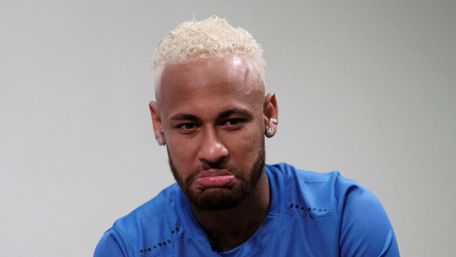 Diretor do desportivo do PSG repreendeu Neymar diante de todo o plantel