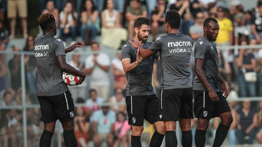Sueco Bojan Pandzic arbitra visita do Vitória de Guimarães ao Luxemburgo
