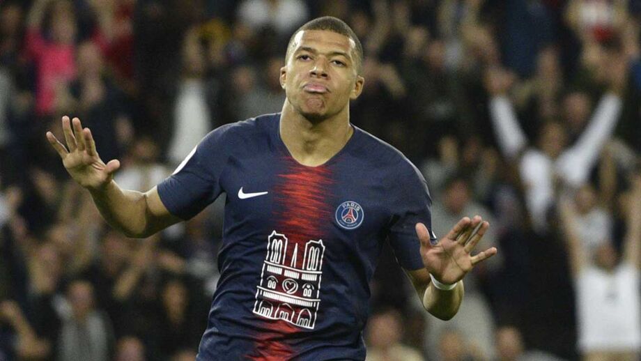 Mercado: salário surreal para Mbappé, Gudelj na mira de clube espanhol e Rafael Leão com ofertas