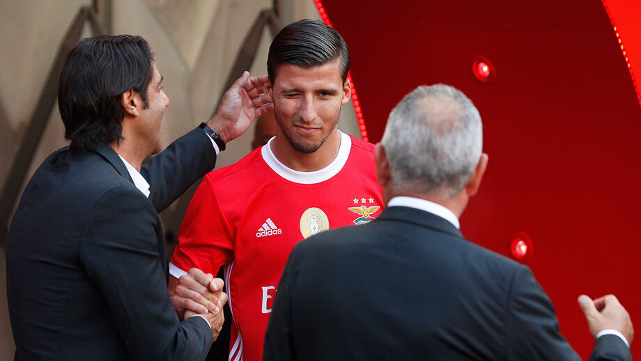 Vieira resiste a vender Rúben Dias