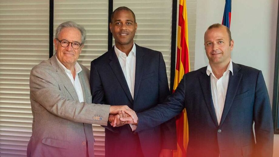 Kluivert regressa ao Barcelona para dirigir escalões de formação