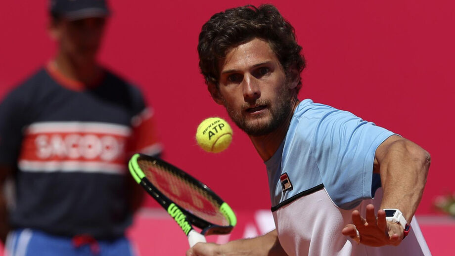 Pedro Sousa desiste nas meias-finais do challenger de Tampere