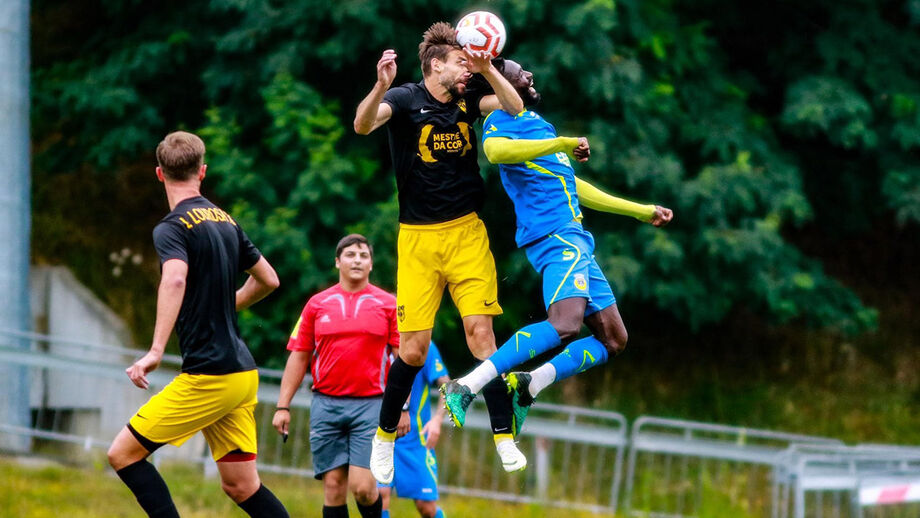 Arouca vence Lourosa em jogo-treino