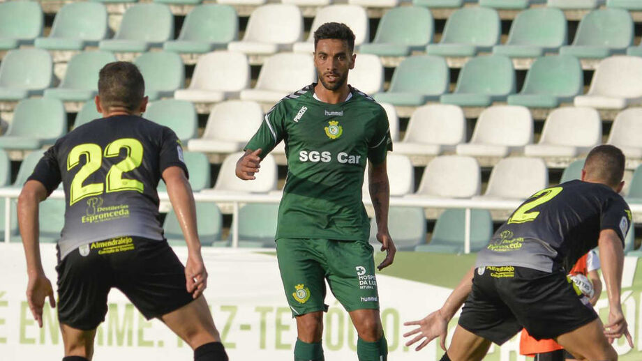 V. Setúbal vence Extremadura no jogo de apresentação aos adeptos