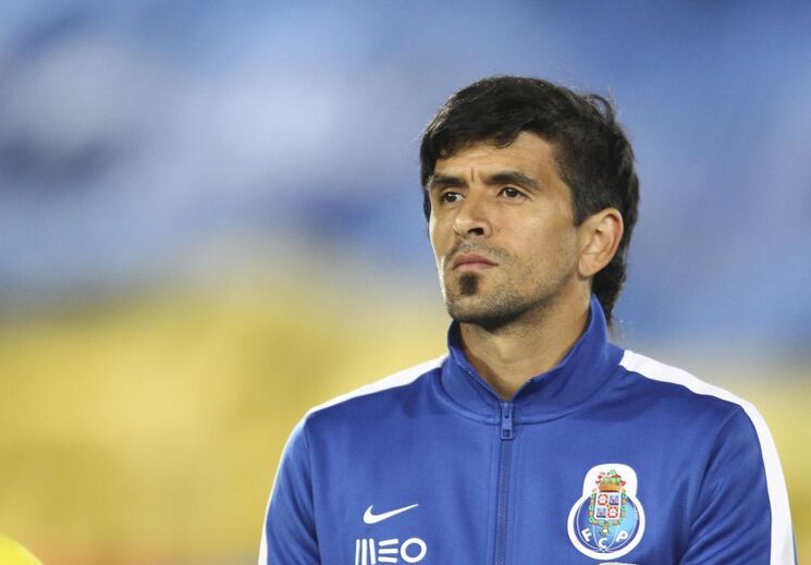 Lucho representou o FC Porto de 2005 a 2009; regressou em 2012, após uma passagem pelo Marselha, e voltou a sair em 2014