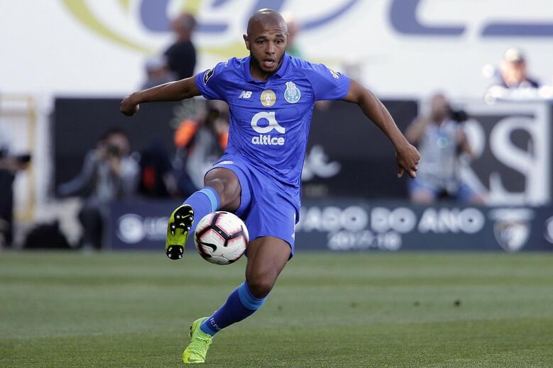 Yacine Brahimi - 21 ME